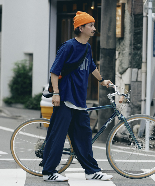 Snow Peak（スノーピーク）の「SNOWPEAK / スノーピーク 別注 ”トラペゾイド” ロゴTシャツ（Tシャツ/カットソー・メンズ・チャコールグレー/ホワイト/ネイビー/イエロー・SMALL/MEDIUM/LARGE）」の10枚目の写真