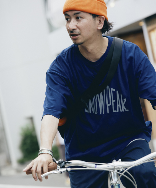 Snow Peak（スノーピーク）の「SNOWPEAK / スノーピーク 別注 ”トラペゾイド” ロゴTシャツ（Tシャツ/カットソー・メンズ・チャコールグレー/ホワイト/ネイビー/イエロー・SMALL/MEDIUM/LARGE）」の15枚目の写真