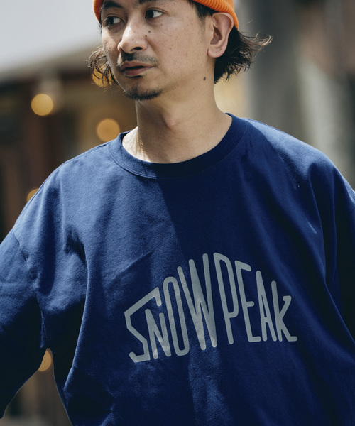 Snow Peak（スノーピーク）の「SNOWPEAK / スノーピーク 別注 ”トラペゾイド” ロゴTシャツ（Tシャツ/カットソー・メンズ・チャコールグレー/ホワイト/ネイビー/イエロー・SMALL/MEDIUM/LARGE）」の21枚目の写真