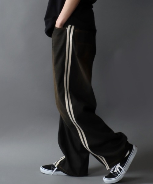 SITRY(シトリー)の「Side Line Curve Silhouette Denim Pants/サイドライン カーブデニムパンツ ワイドデニムパンツ(デニムパンツ・メンズ・サックスブルー/ブラック/ブルー・M/L)」の13枚目の写真