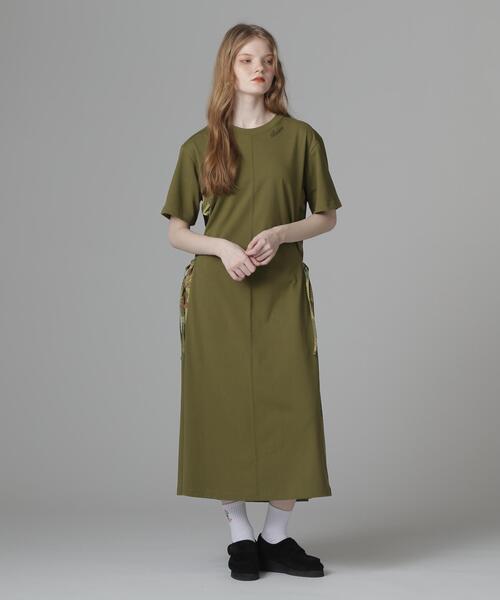 AVIREX(アヴィレックス)の「PLEATED CAMO MIX GATHER POCKET ONE PIECE/プリーツカモミックスギャザーポケットワンピース(ワンピース・レディース・ブラック/オリーブ系/ブラウン・F)」の3枚目の写真