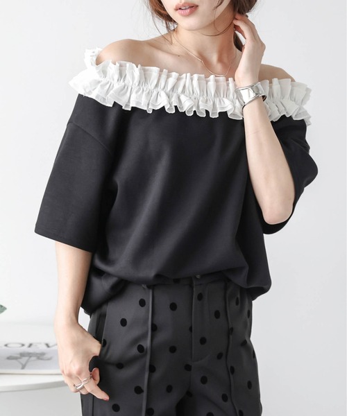 AMELY(エミリー)の「フリルオフショルダープルオーバー(Tシャツ/カットソー・レディース・グレー/ブラック/ホワイト・フリー)」の21枚目の写真