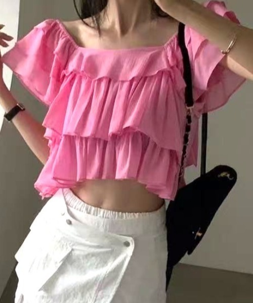 Vipoa(ヴィポア)の「フリルクロップドトップス(Tシャツ/カットソー・レディース・ピンク/ブラック/ホワイト/ブルー・FREE)」の18枚目の写真