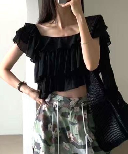 Vipoa(ヴィポア)の「フリルクロップドトップス(Tシャツ/カットソー・レディース・ピンク/ブラック/ホワイト/ブルー・FREE)」の10枚目の写真