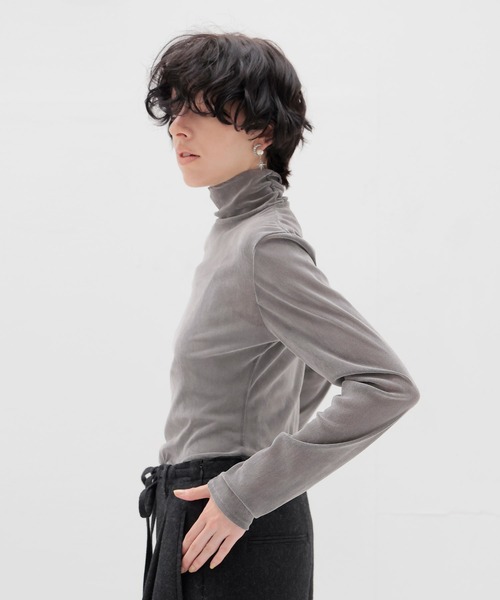 DRESSLAVE(ドレスレイブ)の「nylon tulle flocky turtleneck pull(ナイロンチュールフロッキータートルネックプルオーバー)(Tシャツ/カットソー・レディース・グレー/ホワイト・38)」の3枚目の写真