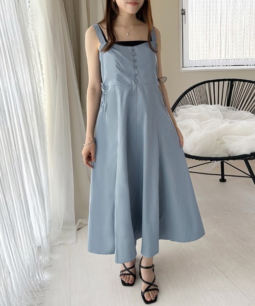 Doux Belle(ドゥーベル)の「ティアードデザインロングキャミワンピース(ワンピース・レディース・ブルー/カーキ/ブラック/ライトグレー・MEDIUM)」の13枚目の写真