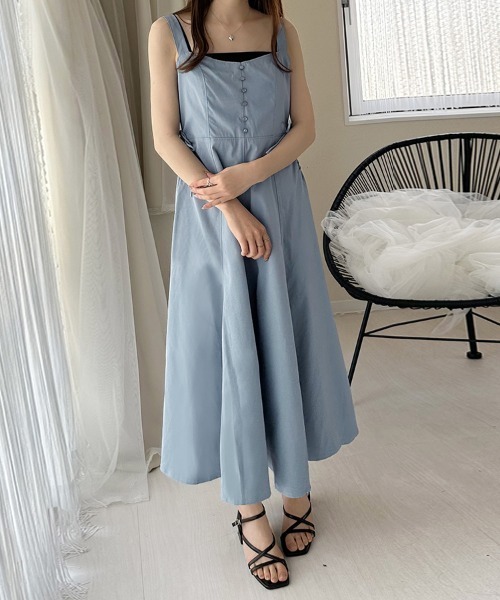 Doux Belle(ドゥーベル)の「ティアードデザインロングキャミワンピース(ワンピース・レディース・ブルー/カーキ/ブラック/ライトグレー・MEDIUM)」の5枚目の写真