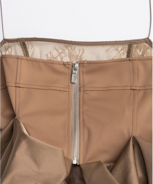 PRANK PROJECT(プランクプロジェクト)の「ボリュームヘムキャミソール / Volume Hem Camisole(キャミソール・レディース・ブラック/ベージュ・FREE)」の13枚目の写真