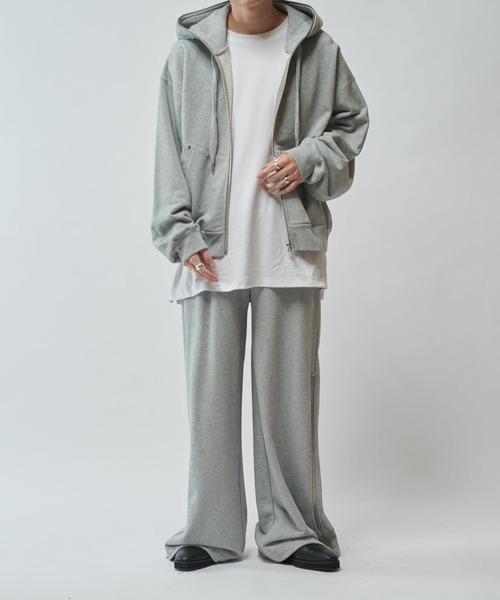 Lui's（ルイス）の「【SURJENT】 サイドジップ スタッズスウェットパンツ（スウェットパンツ・メンズ・ライトグレー/ブラック・2/1）」の14枚目の写真