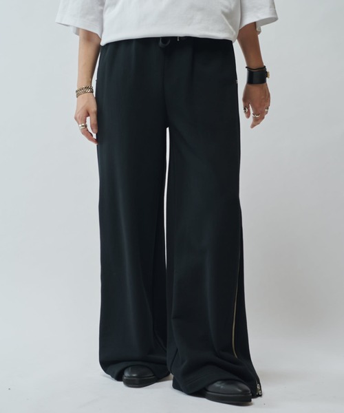 Lui's（ルイス）の「【SURJENT】 サイドジップ スタッズスウェットパンツ（スウェットパンツ・メンズ・ライトグレー/ブラック・2/1）」の3枚目の写真