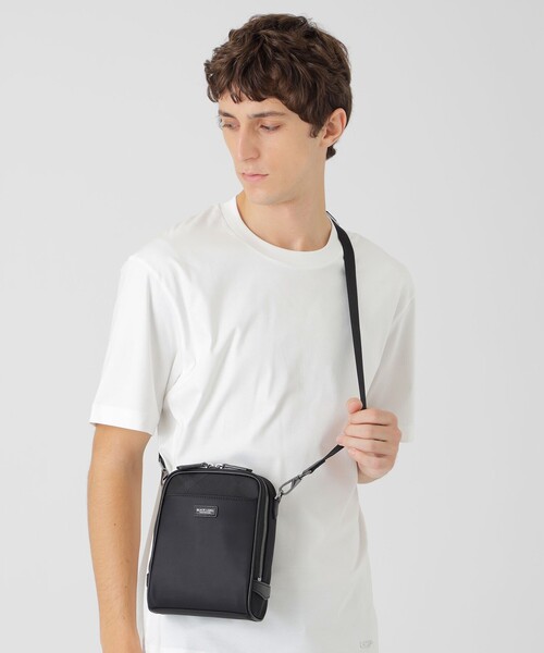 BLACK LABEL CRESTBRIDGE（ブラックレーベル・クレストブリッジ）の「ナイロンコンビカルゼシャドークレストブリッジチェックビジネスミニクロスボディバッグ（ショルダーバッグ・メンズ・ブラック/ネイビー・FREE）」の3枚目の写真