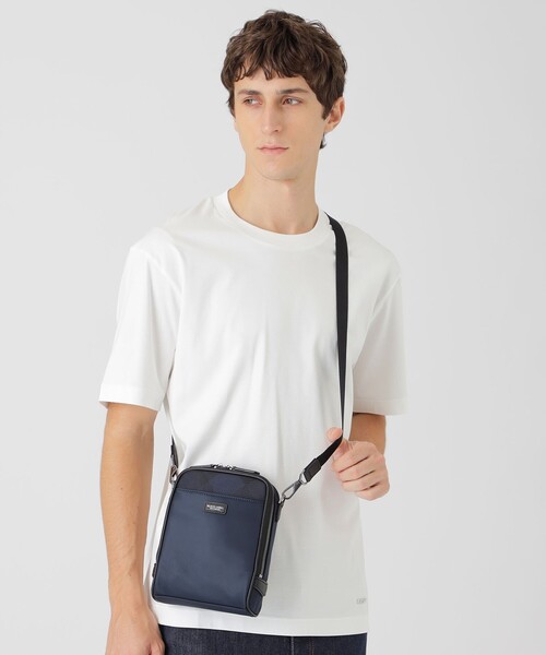 BLACK LABEL CRESTBRIDGE（ブラックレーベル・クレストブリッジ）の「ナイロンコンビカルゼシャドークレストブリッジチェックビジネスミニクロスボディバッグ（ショルダーバッグ・メンズ・ブラック/ネイビー・FREE）」の10枚目の写真