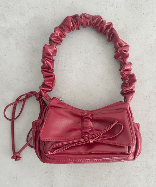 wears(ウェアーズ)の「ギャザーショルダーリボンバッグ(ショルダーバッグ・レディース・レッド/ブラック/アイボリー/シルバー・FREE)」の15枚目の写真