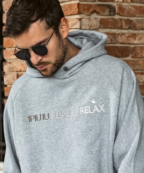 1PIU1UGUALE3 RELAX (ウノピゥウノウグァーレトレ リラックス)の「1PIU1UGUALE3 RELAX(ウノピゥウノウグァーレトレ リラックス)ドライタッチ グラデーションロゴ スウェットフーディー(伸縮性/吸水速乾)(パーカー・メンズ・ブラック/グレー・S/M/L/XL/XXL)」の21枚目の写真