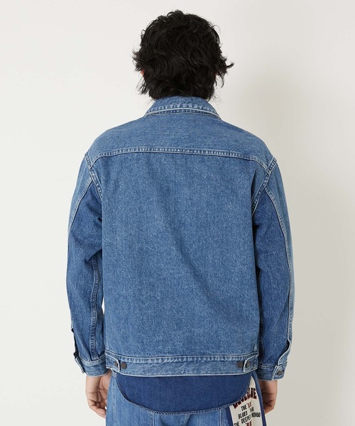 BLUE BLUE(ブルーブルー)の「セルビッチデニム 3rdタイプ フェード トラッカージャケット(デニムジャケット・メンズ・ブルー・S/L/XL/M)」の4枚目の写真
