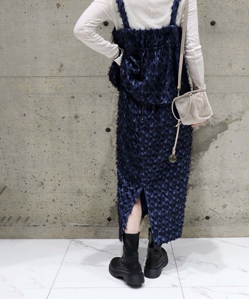 Jines(ジネス)の「デニムライクカットジャカードスカート【セットアップ可】(スカート・レディース・インディゴブルー/ブラック・38)」の7枚目の写真