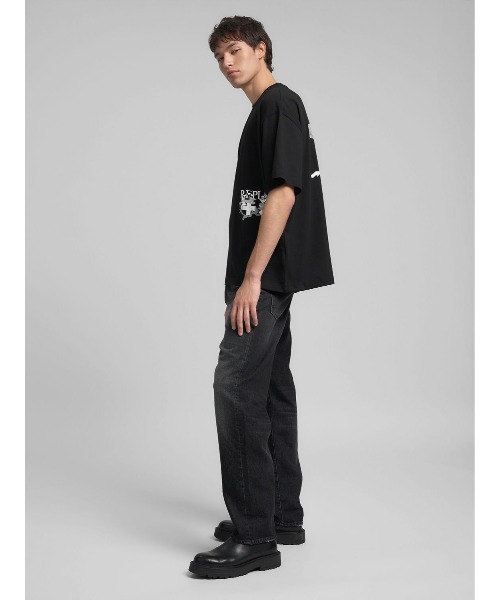 REPLAY(リプレイ)の「オーバーフィット REPLAY X MARTIN GARRIX ロゴ&グラフィックTシャツ(Tシャツ/カットソー・メンズ・ブラック・MEDIUM/SMALL/LARGE)」の4枚目の写真