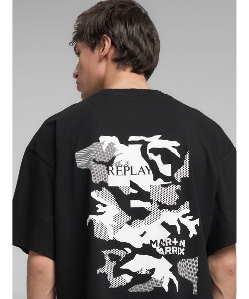 REPLAY(リプレイ)の「オーバーフィット REPLAY X MARTIN GARRIX ロゴ&グラフィックTシャツ(Tシャツ/カットソー・メンズ・ブラック・MEDIUM/SMALL/LARGE)」の7枚目の写真