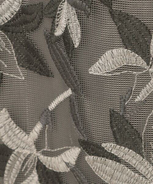 couture brooch（クチュールブローチ）の「【花柄・きれいめ・通勤】リンドウエンブロメッシュスカート（スカート・レディース・ブルー系8/グレー系3・42/40/38/36）」の14枚目の写真