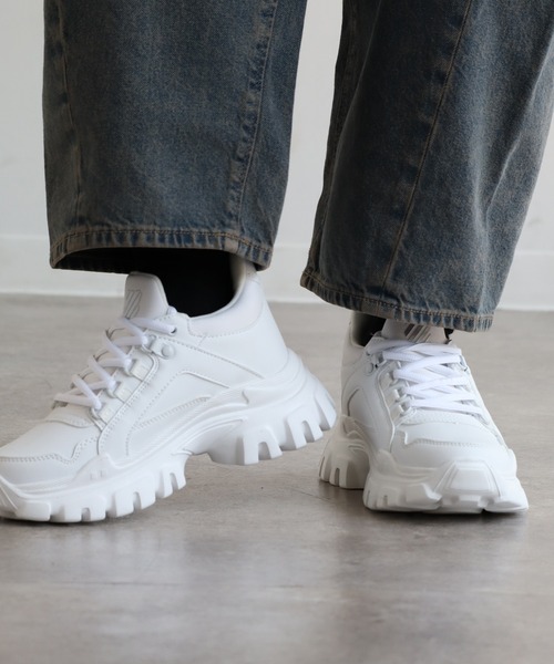 K-SWISS(ケースイス)の「【K-SWISS/ケースイス】レースアップ 厚底スニーカー(スニーカー・レディース・ホワイト/ブラック・24.5cm/23.0cm/24.0cm/23.5cm)」の19枚目の写真