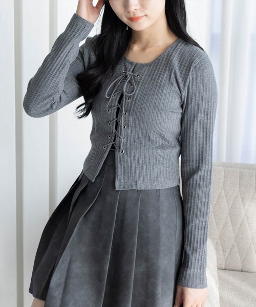 clear（クリア）の「フロントスピンドルカットソー[カジュアル 着回し抜群 大人]（Tシャツ/カットソー・レディース・ブラック/オフホワイト/チャコールグレー/ネイビー/ブラウン/レッド・F）」の4枚目の写真