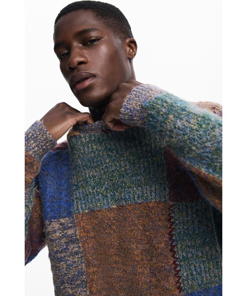 Desigual（デシグアル）の「パッチワーク配色厚手長袖ニットセーター（ニット/セーター・メンズ・ホワイト・S/M/L/XL）」の4枚目の写真