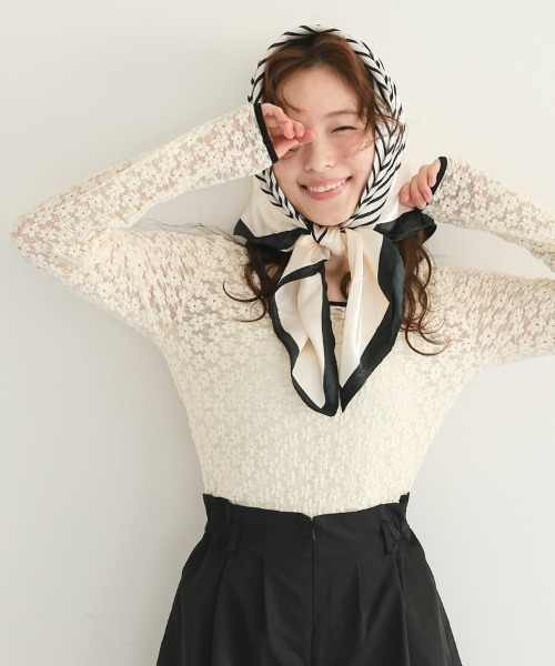 DONOBAN（ドノバン）の「パイピングフラワーレースカットソー（Tシャツ/カットソー・レディース・ホワイト/ブラック・ONE）」の11枚目の写真