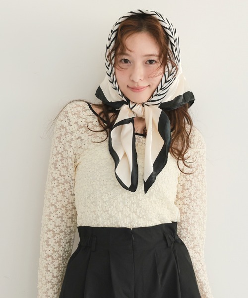 DONOBAN（ドノバン）の「パイピングフラワーレースカットソー（Tシャツ/カットソー・レディース・ホワイト/ブラック・ONE）」の13枚目の写真