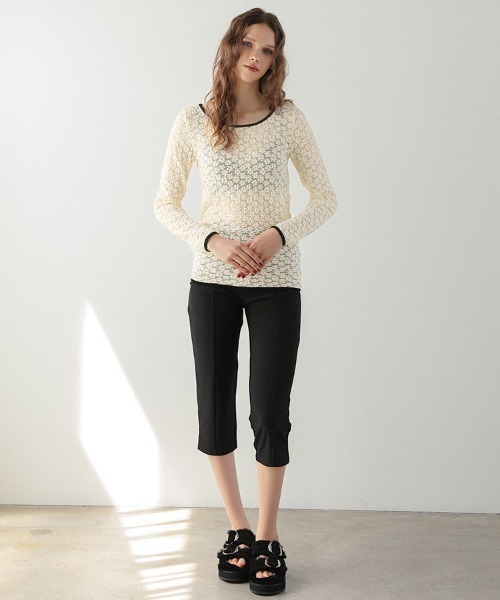 DONOBAN（ドノバン）の「パイピングフラワーレースカットソー（Tシャツ/カットソー・レディース・ホワイト/ブラック・ONE）」の4枚目の写真