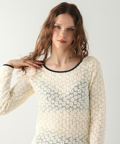 DONOBAN（ドノバン）の「パイピングフラワーレースカットソー（Tシャツ/カットソー・レディース・ホワイト/ブラック・ONE）」の3枚目の写真