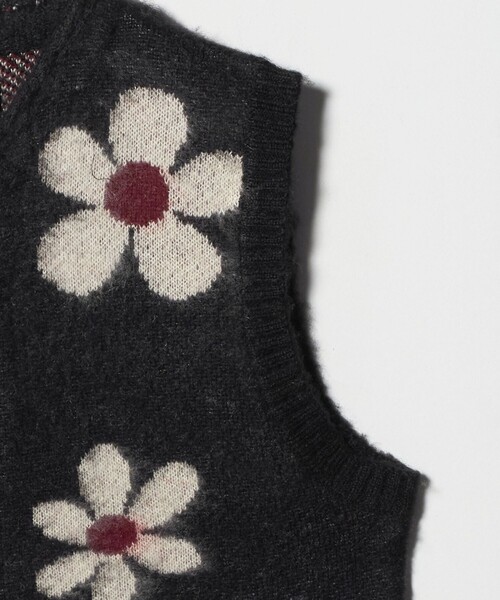 TOWNCRAFT（タウンクラフト）の「【別注】＜TOWNCRAFT＞ニット ベスト（ベスト・レディース・ブラック/オフホワイト・FREE）」の19枚目の写真