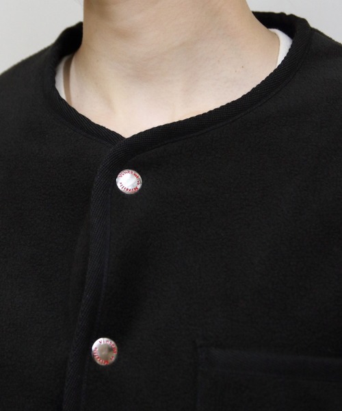 Vincent et Mireille(バンソンエミレイユ)の「VINCENT ET MIREILLE/ヴァンソン エ ミレイユ フリースカーディガン FLEECE CARDIGAN(カーディガン/ボレロ・レディース・ブラック/ベージュ/オフホワイト・36)」の11枚目の写真