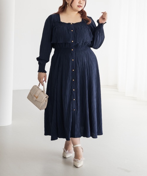 CLETTE(クレット)の「CLETTEオリジナルフロントボタンティアードデザインワンピース(ワンピース・レディース・ネイビー/チャコールグレー/オリーブ・4L/3L/LL)」の3枚目の写真