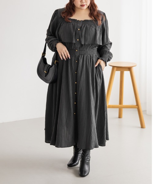 CLETTE(クレット)の「CLETTEオリジナルフロントボタンティアードデザインワンピース(ワンピース・レディース・ネイビー/チャコールグレー/オリーブ・4L/3L/LL)」の2枚目の写真