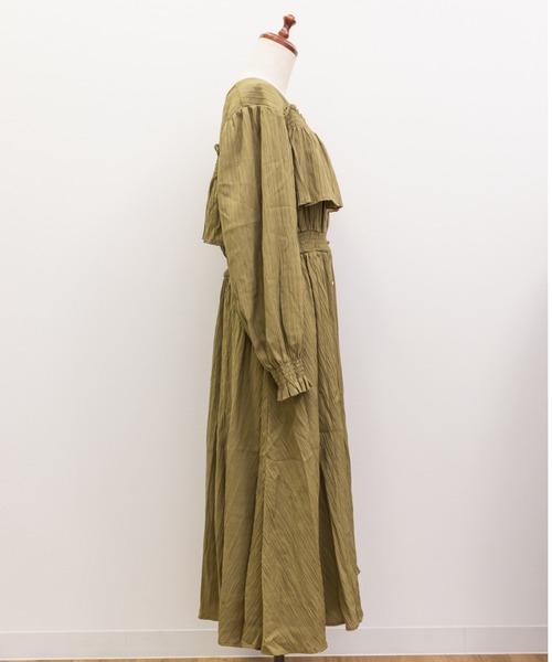 CLETTE(クレット)の「CLETTEオリジナルフロントボタンティアードデザインワンピース(ワンピース・レディース・ネイビー/チャコールグレー/オリーブ・4L/3L/LL)」の13枚目の写真