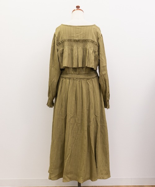CLETTE(クレット)の「CLETTEオリジナルフロントボタンティアードデザインワンピース(ワンピース・レディース・ネイビー/チャコールグレー/オリーブ・4L/3L/LL)」の12枚目の写真