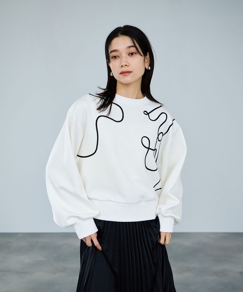 Mac-House(マックハウス)の「milli de l'airAIRier Code Art Sweat/エアリエコードアートスウェット(スウェット・レディース・ライトグレー/ブラック/オフホワイト・M)」の2枚目の写真