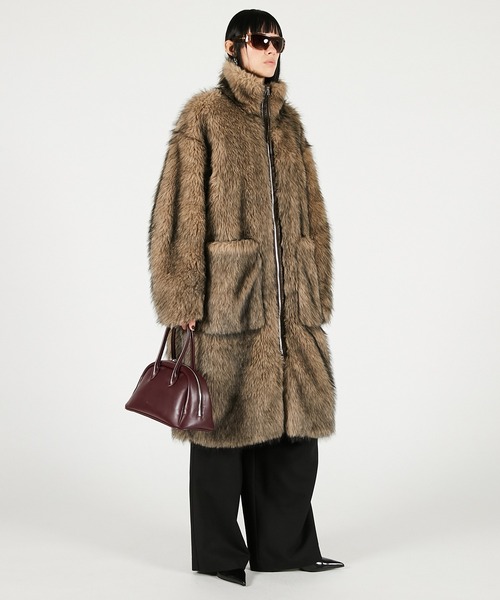PRANK PROJECT（プランクプロジェクト）の「シンセティックファーロングコート / Synthetic Fur Long Coat（その他アウター・レディース・ブラウン/アイボリー・FREE）」の9枚目の写真