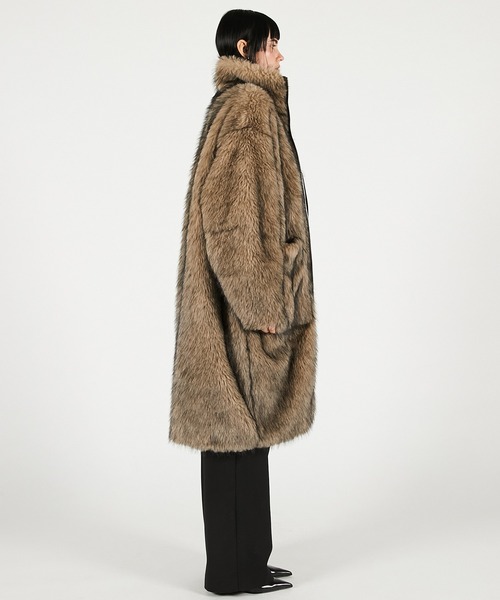 PRANK PROJECT（プランクプロジェクト）の「シンセティックファーロングコート / Synthetic Fur Long Coat（その他アウター・レディース・ブラウン/アイボリー・FREE）」の7枚目の写真
