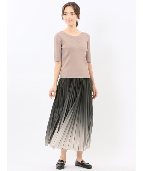 m.f.editorial(エムエフエディトリアル)の「【グラデーション プリーツ】m.f.エディトリアル レディース ロングスカート(スカート・レディース・ダークウッド/グレー系その他2/ブルー系その他・MEDIUM)」の2枚目の写真