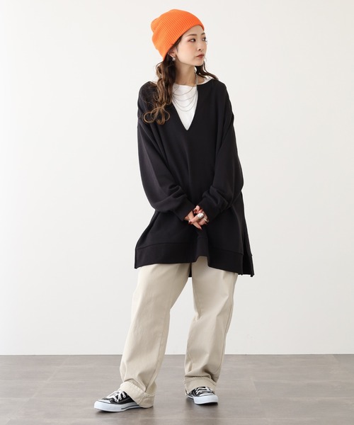 OMNES(オムネス)の「裏毛深Vネックオーバーサイズチュニックアンサンブル(Tシャツ/カットソー・レディース・グレイッシュベージュ/ブラック/ミント/ベージュ・FREE)」の13枚目の写真