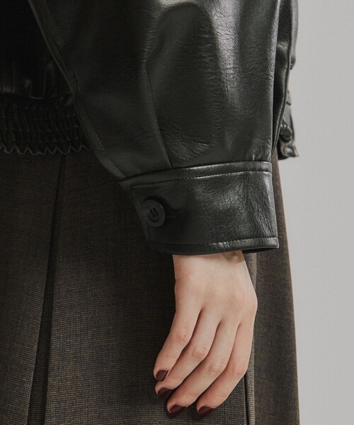 パコラベンヌ　ブルゾン　アウター レザー　レーヨン　茶　ボタン　スペイン製　上品 パールボタンフェイクレザーブルゾン【スピード配送】 [送料無料