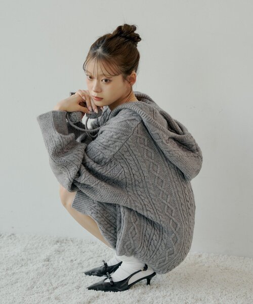 フードケーブルミニニットワンピース（ワンピース）｜Chico（チコ）の