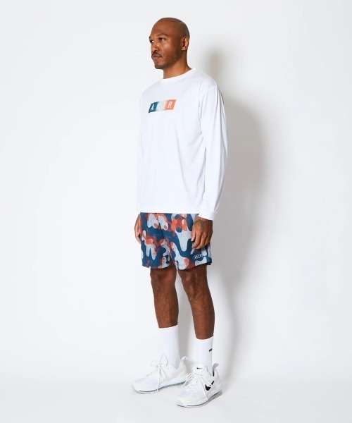 AKTR(アクター)の「AKTR FADE BOX LOGO L/S SPORTS TEE(アクター フェード ボックス ロゴ ロングスリーブ スポーツ Tシャツ)(Tシャツ/カットソー・メンズ・ホワイト系/ブラック系/ブルー系・MEDIUM/LARGE/X-LARGE/XX-LARGE)」の6枚目の写真