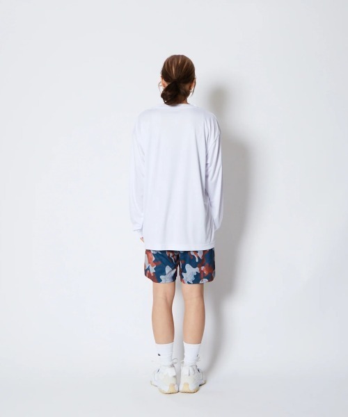 AKTR(アクター)の「AKTR FADE BOX LOGO L/S SPORTS TEE(アクター フェード ボックス ロゴ ロングスリーブ スポーツ Tシャツ)(Tシャツ/カットソー・メンズ・ホワイト系/ブラック系/ブルー系・MEDIUM/LARGE/X-LARGE/XX-LARGE)」の11枚目の写真