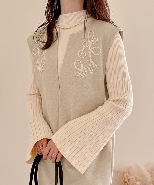 junoah(ジュノア)の「コード刺繍キーネックワンピース(ワンピース・レディース・ライトベージュ/ブラック/ブラウン・LARGE/MEDIUM/SMALL)」の12枚目の写真