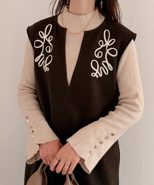junoah(ジュノア)の「コード刺繍キーネックワンピース(ワンピース・レディース・ライトベージュ/ブラック/ブラウン・LARGE/MEDIUM/SMALL)」の16枚目の写真