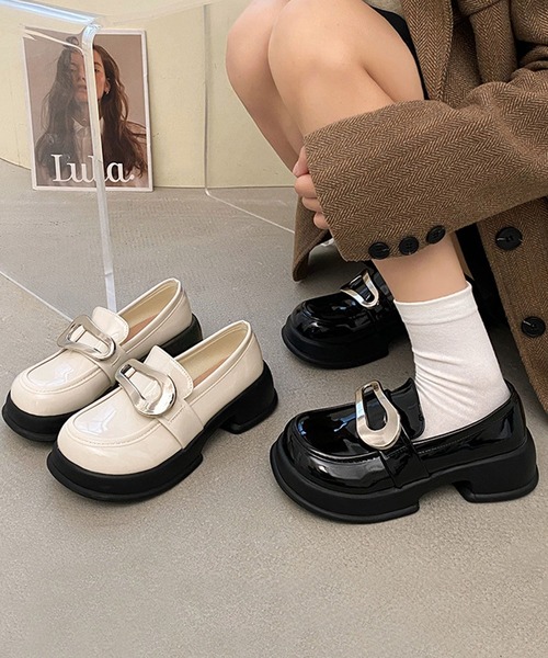 shoes365（シューズスリーシックスファイヴ）の「メタリックビット 厚底ローファー（ローファー・レディース・ブラック/ライトベージュ・23.0cm/23.5cm/24.5cm/25.0cm）」の16枚目の写真