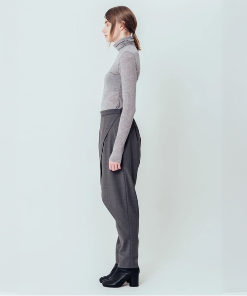 COMMON WARE（コモンウェアー）の「canaco_:カシミア リヨセルシアータートルネックプルオーバー CASHMERE TURTLENECK PULLOVER（ニット/セーター・レディース・ライトグレー/レッド/ブラック/オフホワイト・FREE）」の12枚目の写真