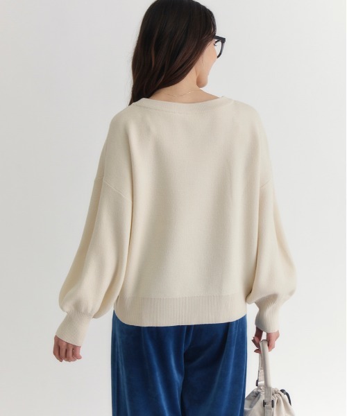 Right-on(ライトオン)の「HONEYSUCKLE ROSE(ハニーサックルローズ)【レディース】もちもちオフショルダーセーター(ニット/セーター・レディース・ブルー/オフホワイト/ブラック・L/M/S)」の10枚目の写真